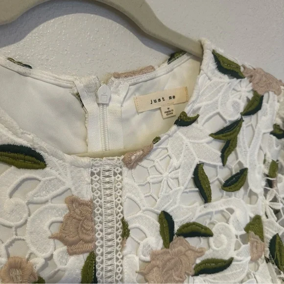 Just Me Blush Floral Embroidered Eyelets Lace Midi Dress size M